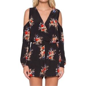 Floral Cold Shoulder Romper by Willow & Clay Sz S